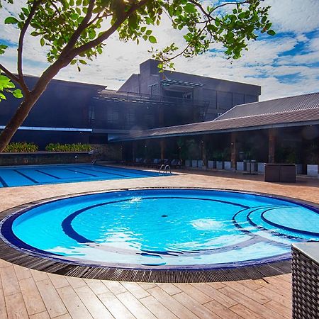 The Full Moon Hotel Katunayaka מראה חיצוני תמונה