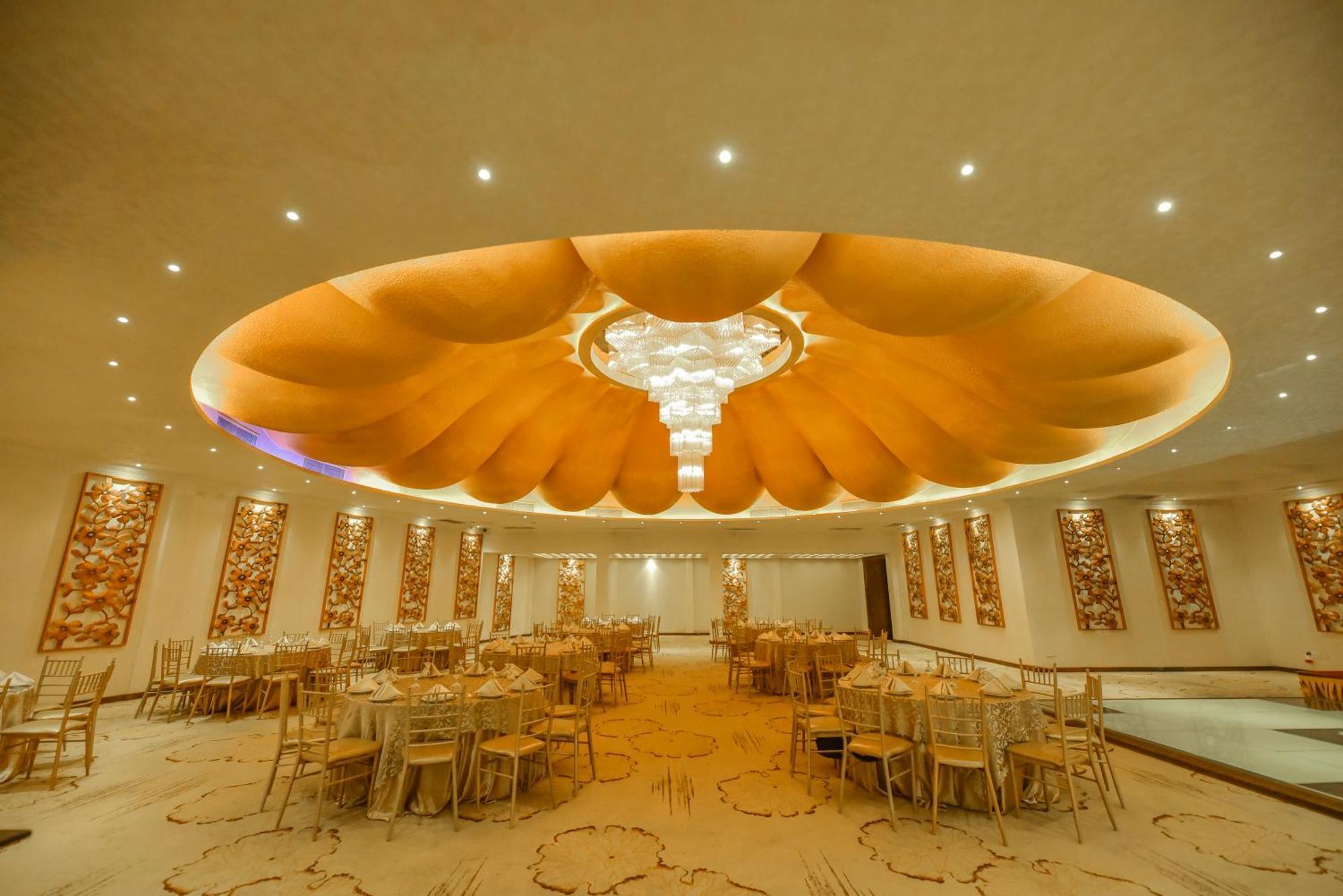The Full Moon Hotel Katunayaka מראה חיצוני תמונה