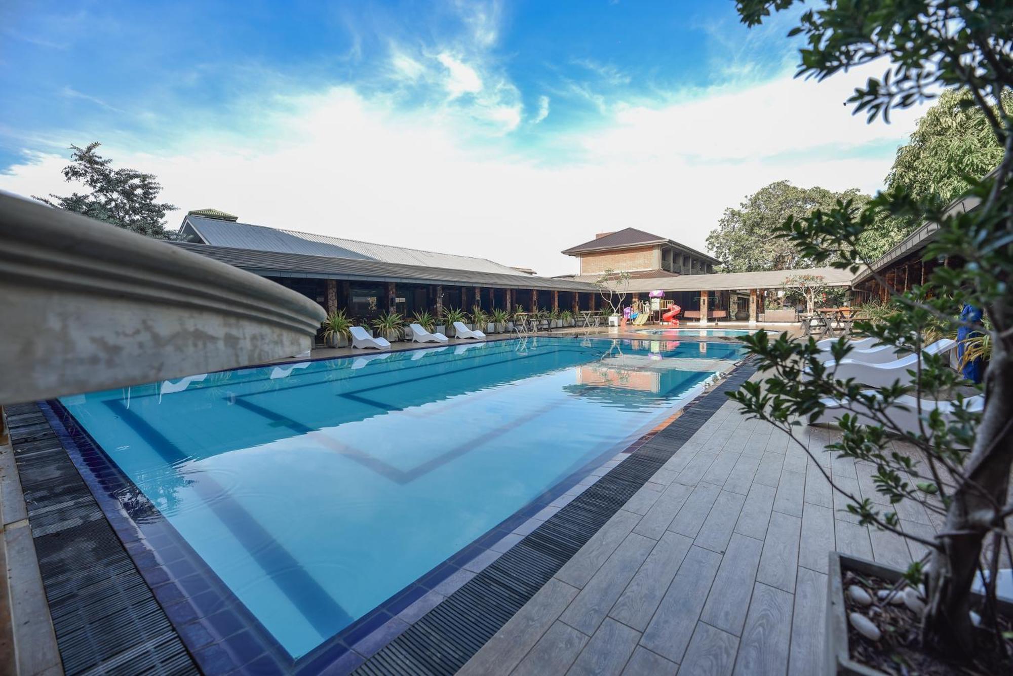 The Full Moon Hotel Katunayaka מראה חיצוני תמונה